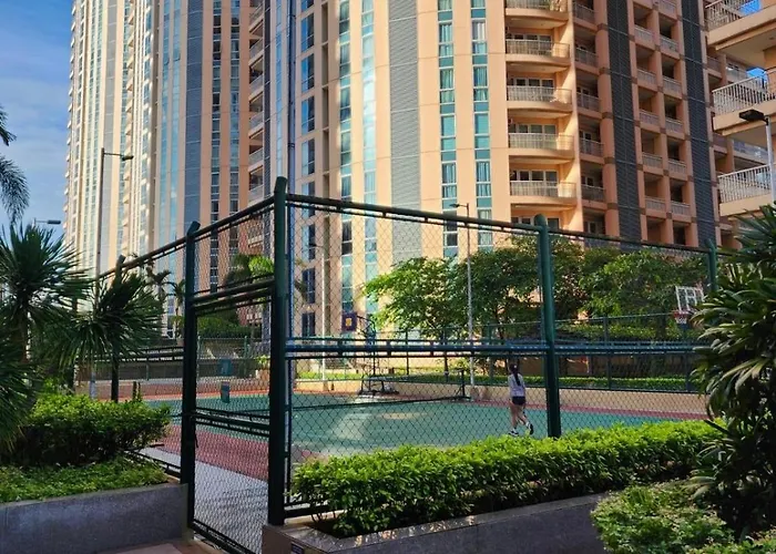 Upscale Stylish Near Bgc And View Of Venice Grand Canal Mall
