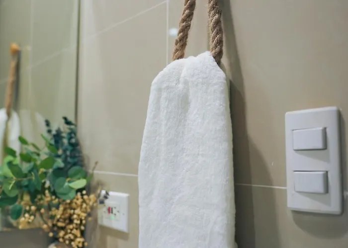 Upscale Stylish Near Bgc And View Of Venice Grand Canal Mall Aparthotel 4*