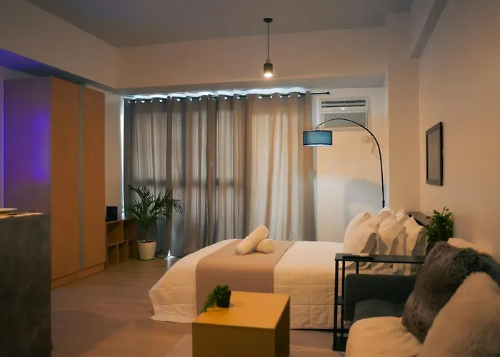 Upscale Stylish Near Bgc And View Of Venice Grand Canal Mall Aparthotel Manila
