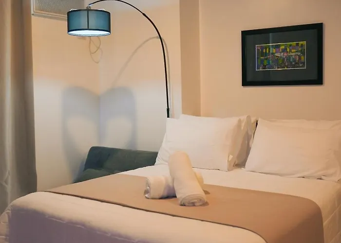 Upscale Stylish Near Bgc And View Of Venice Grand Canal Mall 4* Manila